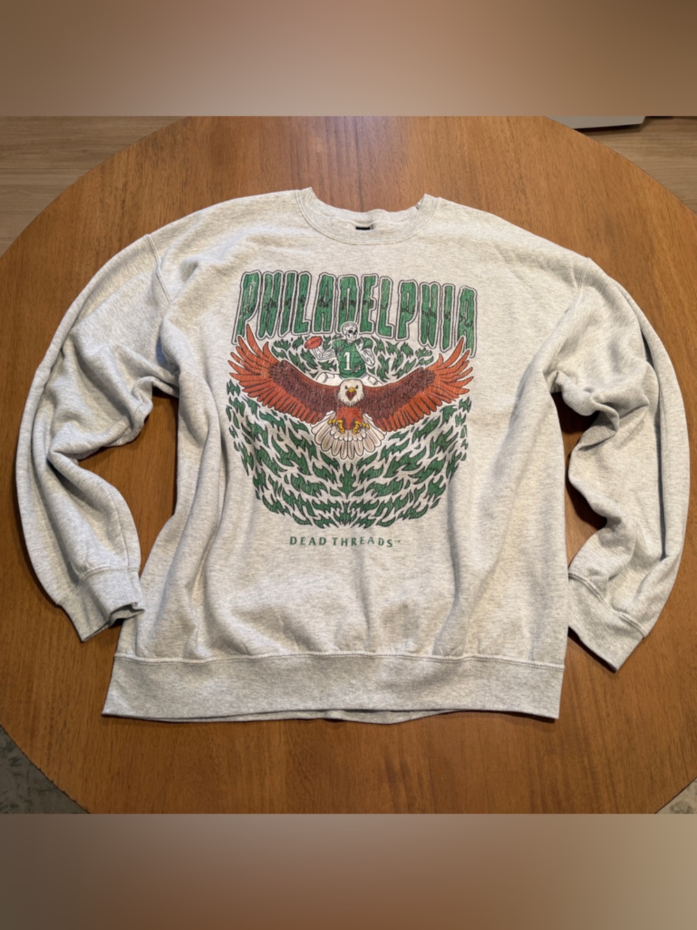 Dead threads - Philadelphia Eagles v1
Crewneck sweatshirt